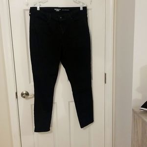 Black levi jeans